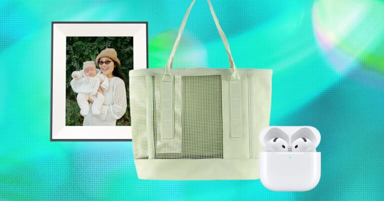 Best Gifts for Mom (2026): E-Readers, Digital Wall Calendar, Smart Bird Feeders