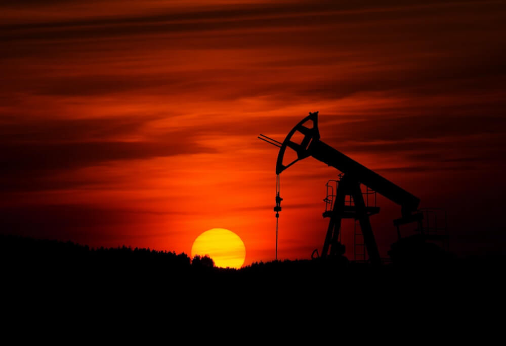 CFTC Blocks CME’s 24/7 Crude Oil Futures Plan One Day Before Launch